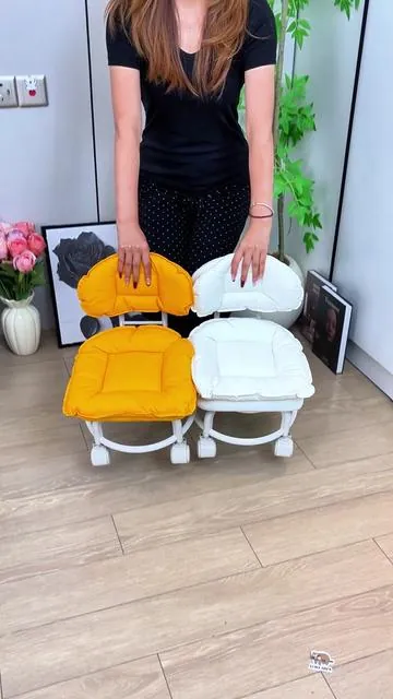 🪑 This rolling stool protects your waist from painful squatting during house cleaning #HomeCleanHack #RollingStool #HouseholdGadget #TikTokShop #fyp