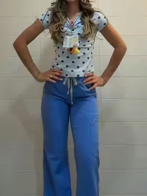#nurse #nursesoftiktok #nurselife #scrubs #figs 