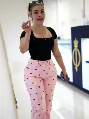 Este pantalón está espectacular ❤️‍🔥 @Team_marlon @Ultrack @🫡UltrackPlay ✓⃝ @ISLA DE ORO 🏝 @ROBERTO BOSS @DAYANA #CapCut #paratiiiiiiiiiiiiiiiiiiiiiiiiiiiiiiiiii🦋 #sindromededown #paratiiiiiiiiiiiiiiiiiiiiiiiiiiiiiiiiii #claudia 