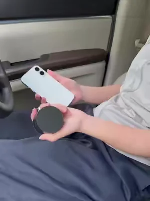 You don’t have to worry about overinflating—it stops automatically once it hits the right pressure#SummerWins #DealsForYouDays #carphoneholder #phonemount #caraccessories 