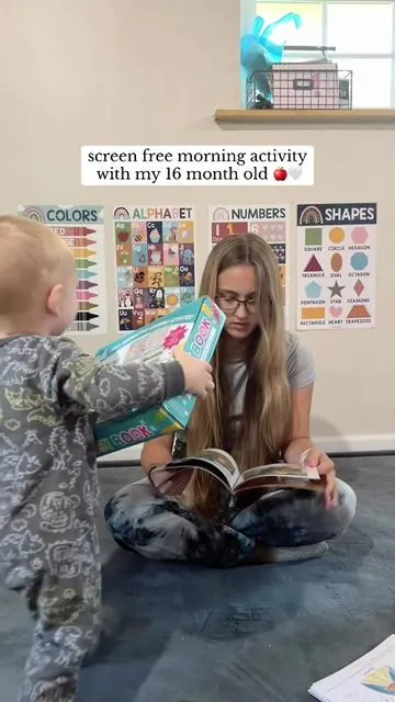 the way he says “oh wow” like it’s the first time he’s seeing it😭🤣 he LOVES this thing and he’s getting so good with the colors page 🥺 #toddlermom #screenfreeactivities #toddlerbusybook #learningactivities #educationaltoys 
