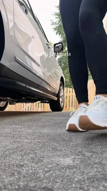 come in other colors too but I’m obsessed with the clean white 🍦✨ @NOBULL #nobull #nobulljourney2 #womenssneakers #womenswalkingshoes 