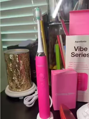 if your teeth never feel fully clean, this 40,000 VPM toothbrush is the upgrade you've been missing 🪥🦷@AquaSonic #electrictoothbrush #oralcareupgrade #tiktokshopcreatorpicks #sonictoothbrush #aquasonic