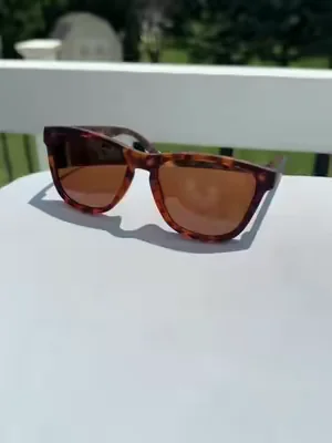 My favorite brand of sunglasses = goodr