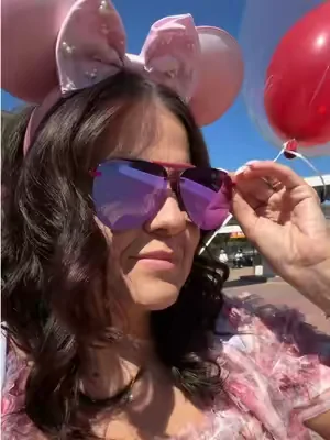 These pink metallic glasses are back in stock #sunglasses #pinksunglasses #SummerFashion #tiktokmademebuyit 