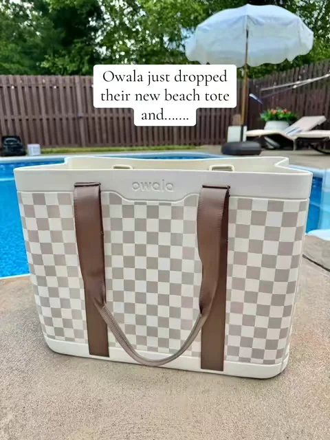 Owala now makes a Collapsible tote that folds flat in seconds!!!!! #owala #owalatote #beachbag #totebag #totebags  