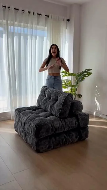 #foldingsofabed
#sleeperchair
#homedecor
#spacesavingfurniture
#smallapartment
