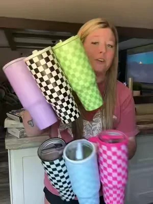 Yes, I got all 6 colors. I couldn’t decide on just one 🤣 #tumble #40oztumbler #insulatedcup #summerwins #checkeredtumbler 
