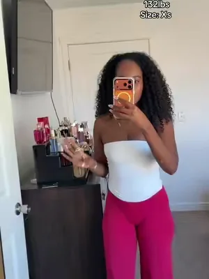 Nice stretch and is so flattering  #dealsforyoudays #yeoreoleggings #tiktokshopcreatorpicks 
