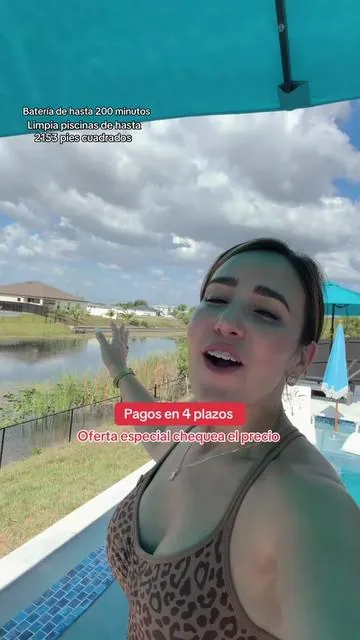 Este es el robot de limpieza para mi piscina, que cuenta con cinco modos de limpieza, incluyendo el modo oruga para poder escalar Hasta la plallira escalones y muros !! Su batería dura hasta 200 minutos y limpia piscinas de hasta 2153 pies !!