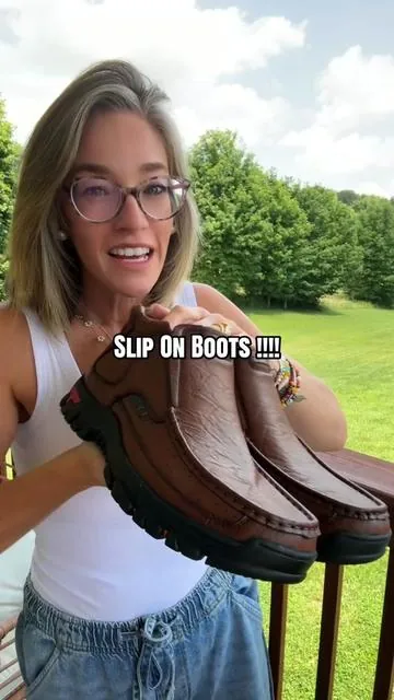 Super flexible and comfortable. Give them a try! #men #mensfashion #mensboots #boots #sliponboots  