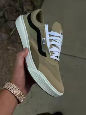 Finally these ones are back!!🔥🔥 @vans #dealsforyoudays #tiktokshopcreatorpicks #summerwins #vans #vansskate 