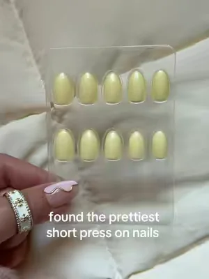 #glamnetic #pressons #pressonnails #shortpressonnails #dealsforyoudays @Glamnetic 
