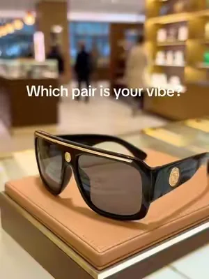 These are made for mirror checks and sunny walks. #mirrorcheckfit #sunnywalkstyle #dailyfashionfind #sunglassesdailywear #stylecheck 