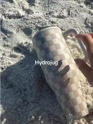 Love herrrrrr #hydrojug #tumbler 