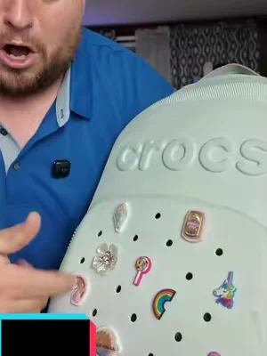 Crocs Classic Backpack Travel & School Bag #Crocs #CrocsBackpack #BackToSchool #SchoolBag #BackpackEssentials