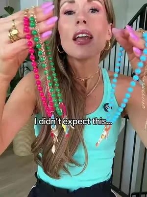 Hurry and grab them for thag price! 🐠 Beaded summer necklaces with fish charms! #necklace #necklaces #beadednecklace #jewelry 
