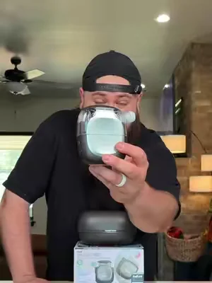 The Shark FacialPro Glow is on HUGE SALE right now 🔥 Check link for current pricing #sharkfacialpro #skincare #spaday #tiktokshopcreatorpicks #hydrofacial 