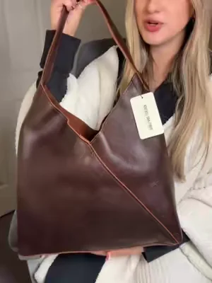 he doesnt have to know 🤫 love me a portland leather bag!!  #portlandleather #fallbag #totebag 