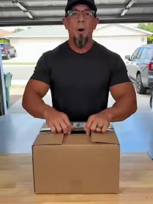 12-Pack, only $39.99. Clean black tees made for daily outfits, refill days, and simple rotation.#blacktshirt #blacktee #mensfashion #mensstyle #menswear #basictee #tshirt #tshirtstyle #mensbasics #everydaywear #dailyfit #garagefit #boxopening #blackbasics #cleanfit #tiktokshop #tiktokshopfinds #SummerVibes #DealsForYouDays #summerwins