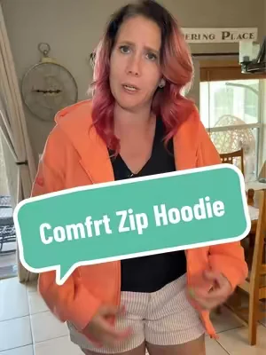 This zip up hoodie is a must! @Comfrt #comfrt #hoodie 