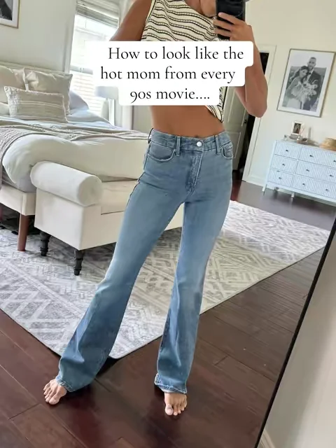 Where my hot 90s mamas at!!!!! Good American is on sale right now!!! Even if you don’t get it on sale these are such high quality jeans!  #millennialmom #bootcutjeans #jeans #comfyjeans #90smom 
