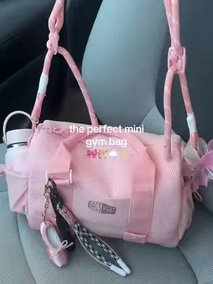 need every color 🎀  #bagsmart #gymbag #gym #minigymbag 