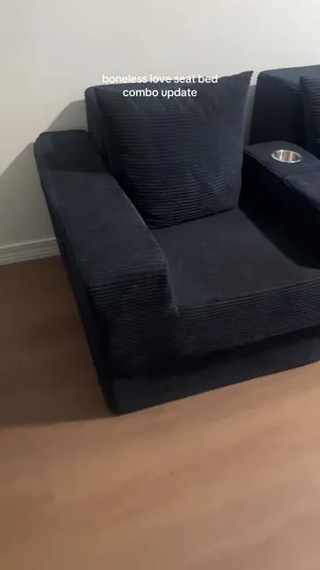 7656998336800558349