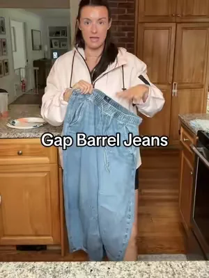 Hands down the comfiest wide leg barrel jeans #widelegjeans #jeans #gap #barreljeans