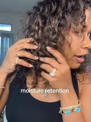 #moistureretention #lengthretention #hairgrowthtips #colorwow #curlyhairroutine 
