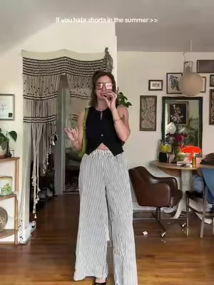 Flowy wide leg trousers  #widelegpants #widelegtrousers #wideleg #cutesummeroutfits #widelegpantsoutfit 