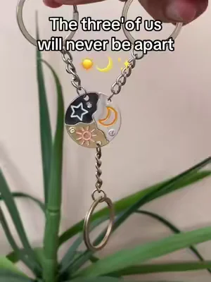 Family couple friendship star moon sun pendant grabeeee sobrang ganda!!!worth buying guys!☀️🌙 ✨😂🤞#pendants #pendantnecklace #necklace #friendshipnecklace #familynecklace