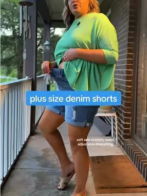Stretchy denim shorts for my midsize and plus size girls. #shorts #jeanshorts #denimshorts #plussizeshorts 