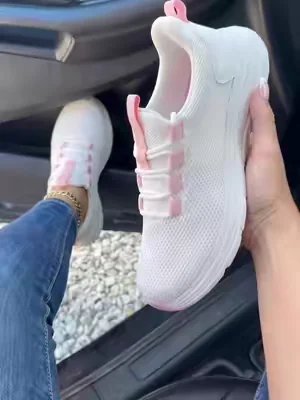 The product is in the cart, my dear friends. #womenshoes 