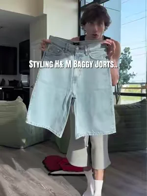 #hm #baggyjorts #mensfashion 