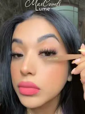Perfect lashes with the style Lume! Get yours today.🤩🔥😍@maxcomfi.astrid @A Lifetime Must-Have Lash  #starterpicks #summerwins #DealsForYouDays #lashclusters #lashesonfleek 