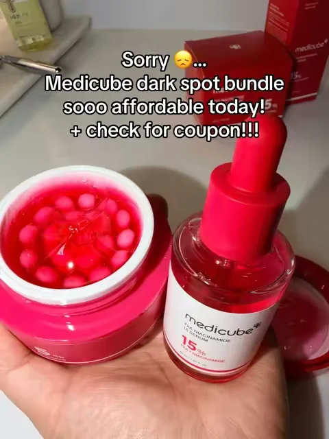 Medicube TXA + Niacinamide Glow Duo helps with dark spots, post-acne marks, hyperpigmentation, uneven skin tone, dull skin, and hydration for a brighter, healthy-looking glow. #medicube #darkspots #hyperpigmentation #dealsforyoudays #summeressentials 
