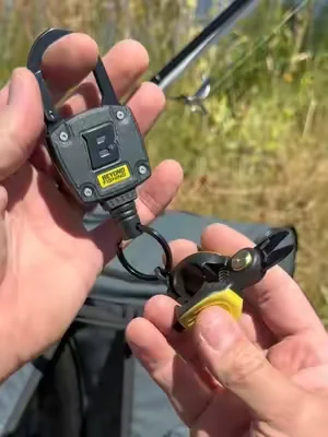@Beyond Braid quick-snips come in clutch! #fishing #bassfishing #fishinglife #fishingtiktoks #summerwins 