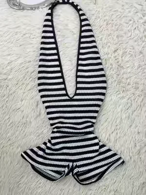 So comfy!!!! #jumpsuit #bodysui #halter #comfortable #spotlightfinds #dealsforyoudays #summerwins 