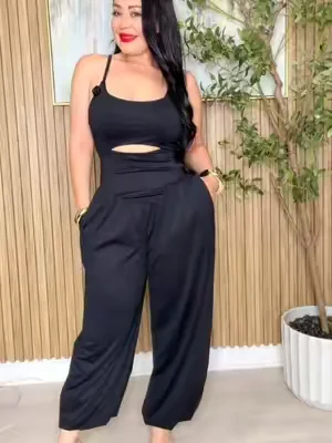 Jumpsuit elegante y comodo con espalda descubierta de @ChicMe_official  #BlackJumpsuit #WideLegJumpsuit #SummerStyle #DateNightOutfit #DealsForYouDays  