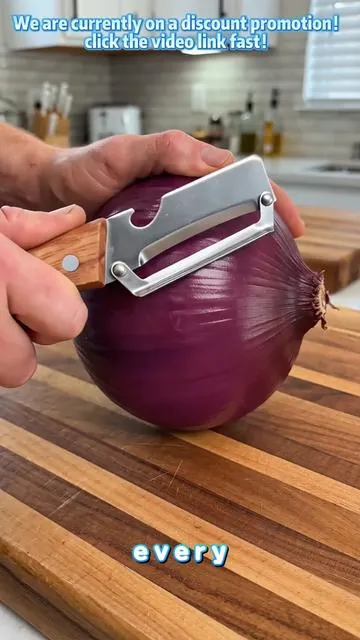Sharp peeler! Less waste, comfy grip, 2-in-1 bottle opener! #kitchenessentialsea #MomHacks #VegetablePeeler #HomeCooking 