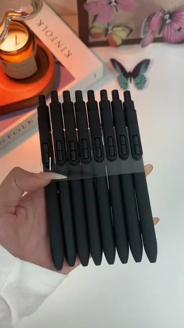 Love me some nice new pen on a Friday✨ #gelpens #blackgelpen #officesupplies #penwithfidget #ttshopfinds