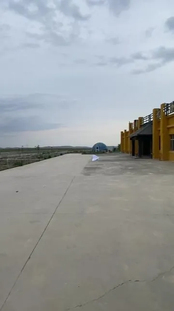 About my handmade DIY of a controllable paper airplane… crazy. #rc #paperairplane #SummerWins #handmadetoys #rcplane 