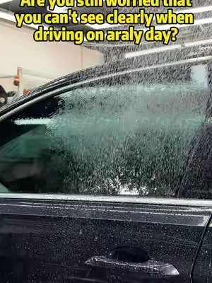 The oil film on the glass can easily lead to dangerous driving during heavy rainstorms and at night#dangerous #CarClean #Windshield #oilfilmcleaner #tiktok