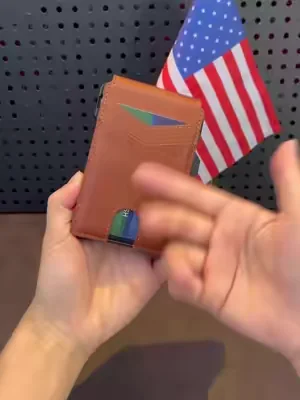 #TikTokShopDealsforYouDays #summervibe #creatorsearchinsights #wallet #tiktokmademebuyit 
