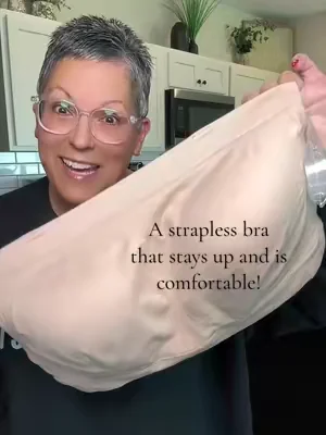 Very comfortable! 10/10 recommend! #straplessbra 