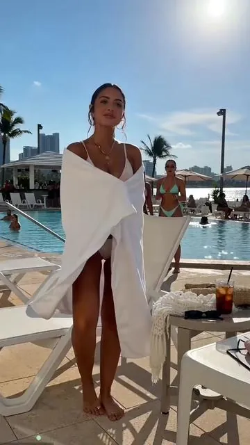 #poolsidestyle #summerfashion #swimstyle #resortday #tiktokmademebuyit 