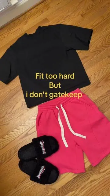 This fit getting spammed this summer #summerfit #fire #clothes #balenci #slide 