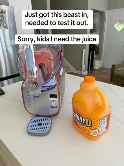 The ninja slushi max is a jack of all trades. It can make so many different drinks and frozen treats in just 15min with no ice! #ninjaslushi #ninjaslushimax #summerfinds #kitchengadgets 