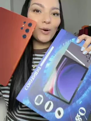 😱 Si buscas una tablet buena, bonita y barata para estudiar o trabajar, la tablet W&O de 11" viene con TODO el combo completo:  • Android 15 + 12GB de RAM y 256GB de almacenamiento  • Batería gigante de 10000mAh para que te dure todo el dia. ¡lncluye teclado Bluetooth, mouse, lápiz óptico, funda y audifonos! • Conectividad 5G WiFi y GPS integrado.  #tablet #android #tecnologia #viral #tabletandroid 